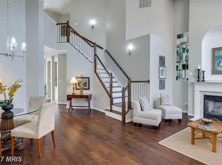 7027 Haycock Rd #506-F, Falls Church, VA 22043