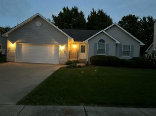 1121 McCall Ct, Rochelle, IL 61068