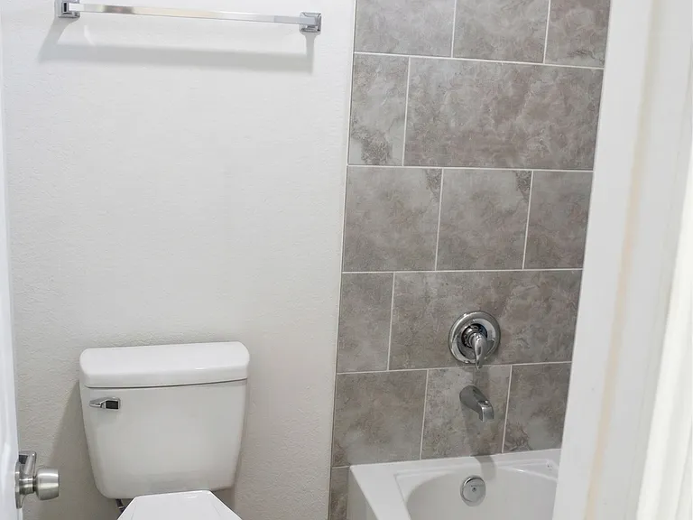 Shared shower and tub for secondary bedrooms