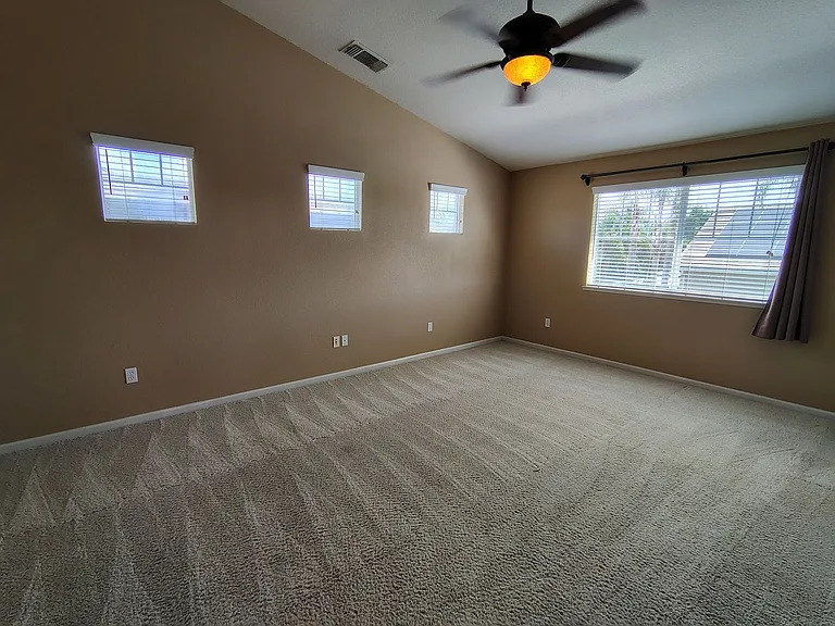 13606 Brook Way — Photo 32