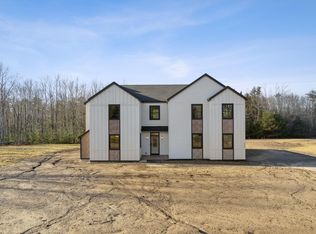 452 Blackstrap Rd, Falmouth, ME 04105