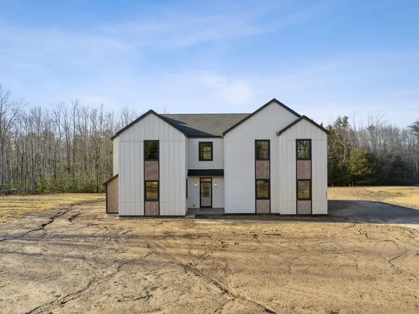 452 Blackstrap Road, Falmouth, ME 04105