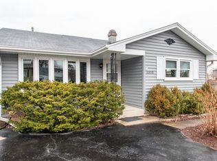 18850 W Circle Ct, Grayslake, IL 60030