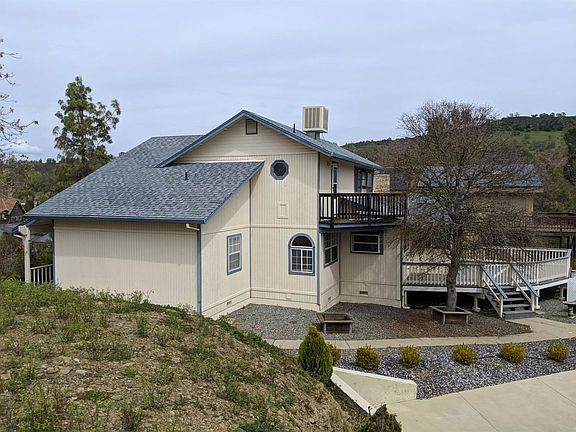 2nd image of 522 Winchester Way