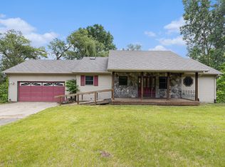 8445 N Meridian Rd, Pleasant Lake, MI 49272