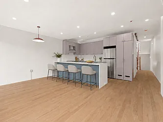 450 Bergen Street, #3