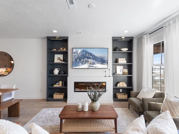6957 W Gravel Cross Way S #314, West Jordan, UT 84081