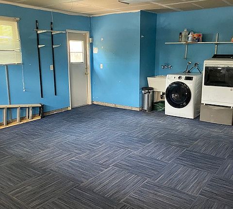 5th image of 6084 N Gentry Ave