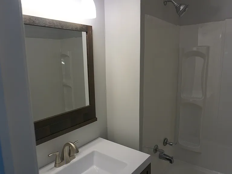 1001 Park Ave #B — Photo 9