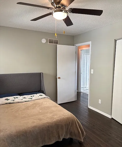 725 Grotto St N — Photo 38