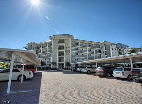 2nd image of 2580 Estero Blvd APT 402