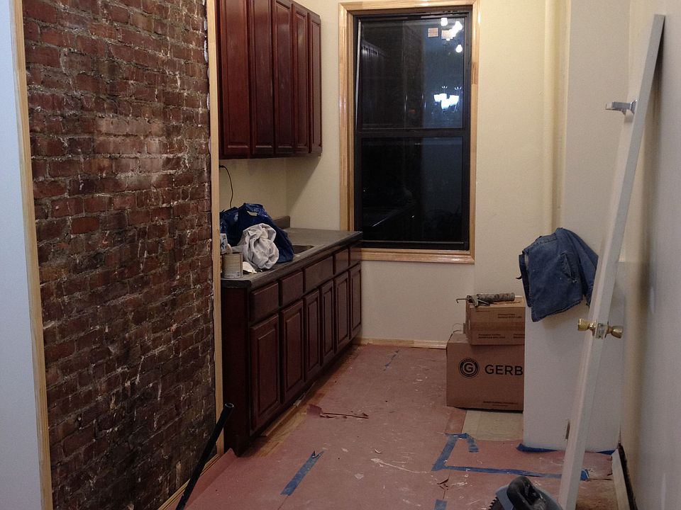 1st image of 526 Flatbush Ave