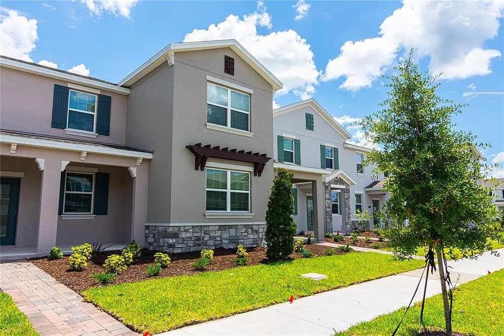 4 bed, 2.5 bath, 1858 sqft, $2,900 — Photo 3