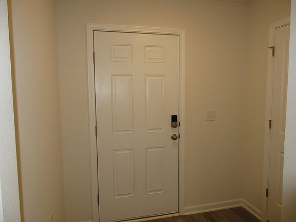 3rd image of 4116 Roosevelt Way
