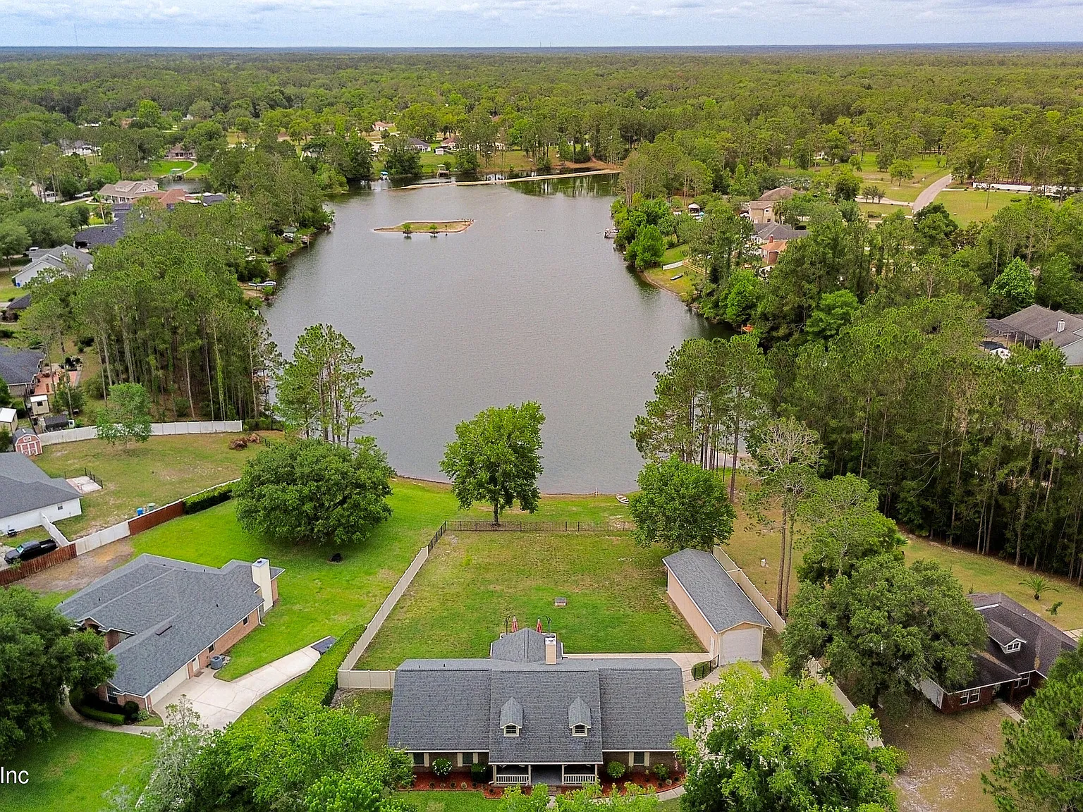 3 bed, 2.0 bath, 2271 sqft, $3,475 — Photo 4