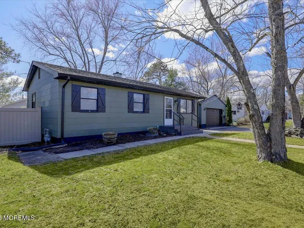 19 Georgian Boulevard, Jackson, NJ 08527