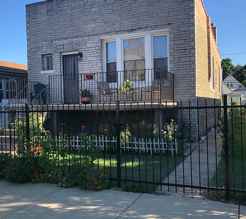 1st image of 4929 W Bloomingdale Ave