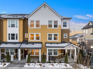 19322 NE 69th Cir #102, Redmond, WA