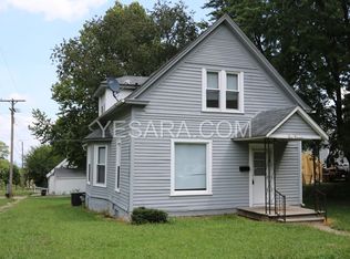 900 S 6th St, Burlington, IA 52601