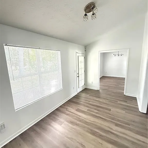 970 Harbins View Dr — Photo 9