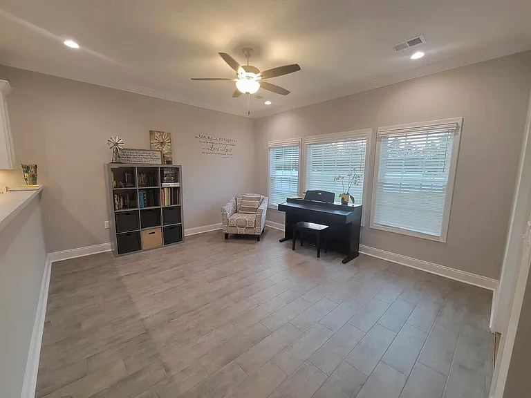 326 The Villas Way — Photo 19