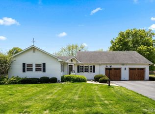 1740 W Downer Pl, Aurora, IL 60506