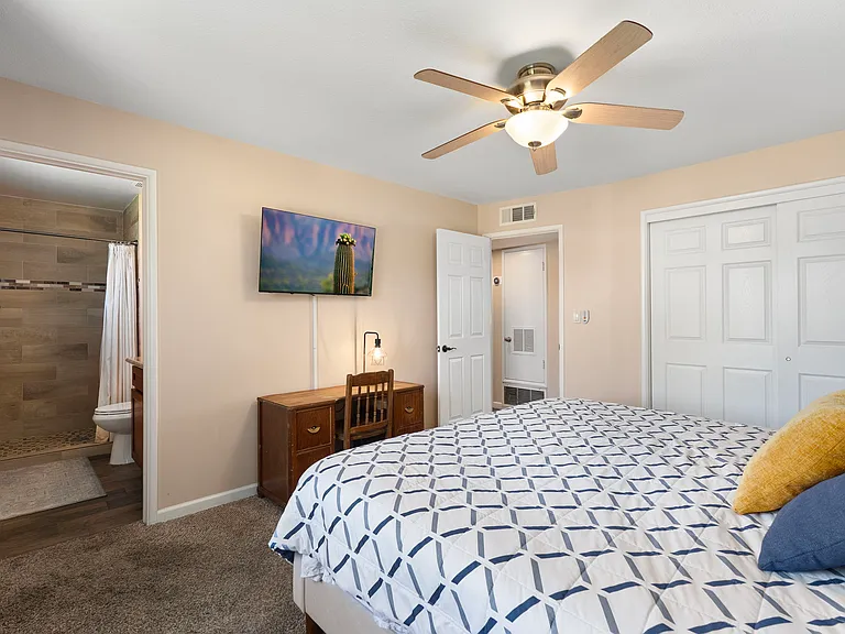 Primary suite