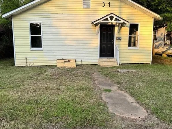 31 Gordon Ave, Alexandria, LA 71301