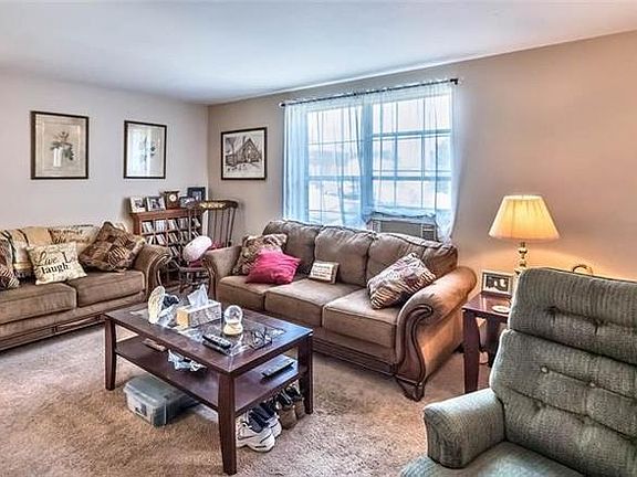 3rd image of 4304 Royalview Dr #4304