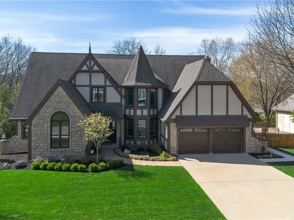 4401 W 125th Ter, Leawood, KS 66209