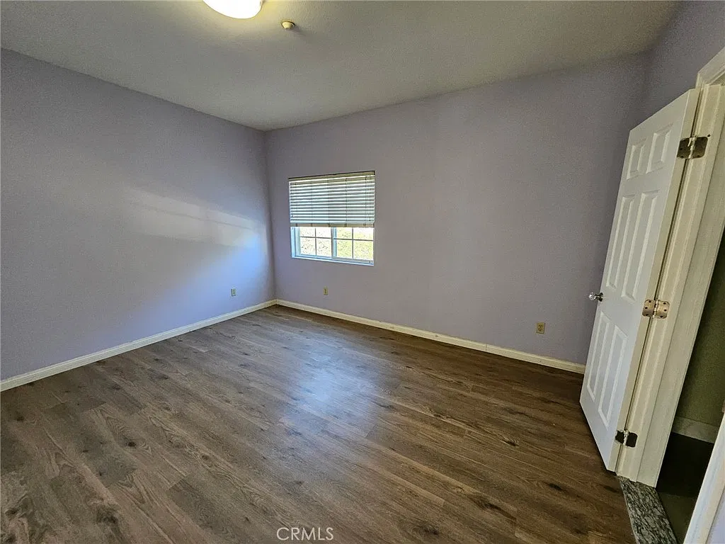 3 bed, 1200 sqft, $3,300 — Photo 4