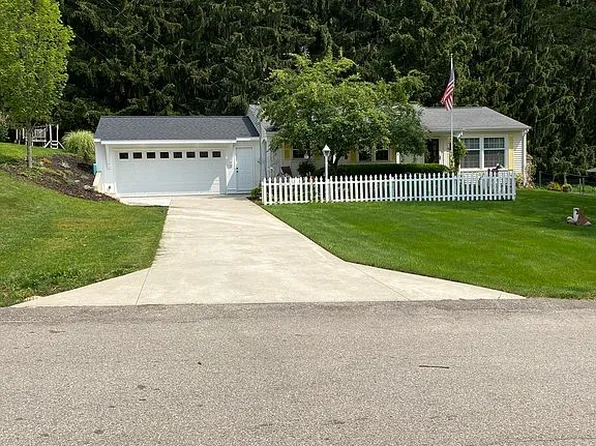 7067 Windcrest St SE, Grand Rapids, MI 49546