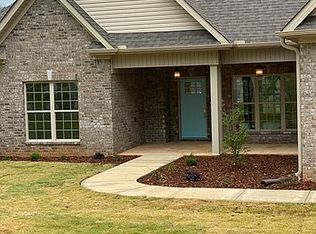 229 Magnolia Glen Dr, Huntsville, AL 35811