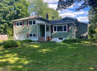 431 Valley Rd, Gillette, NJ 07933