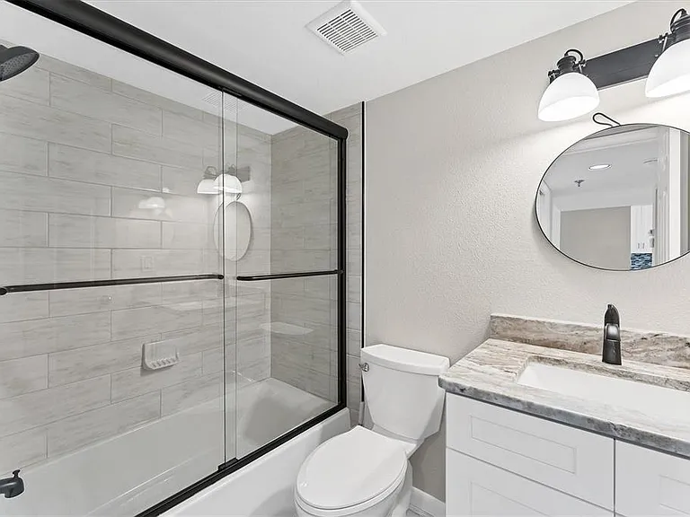 4530 Pinebrook Cir #208 — Photo 28