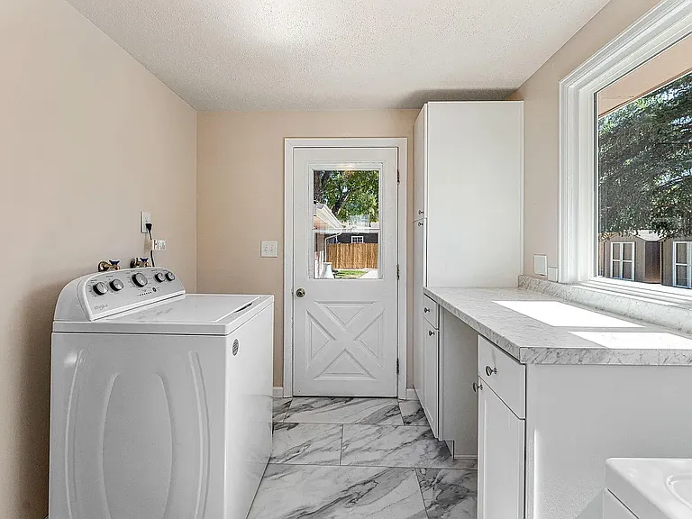 8200 W 51st Ave — Photo 7