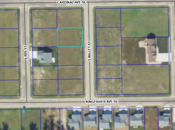 808 S Willet St, Aberdeen, SD 57401