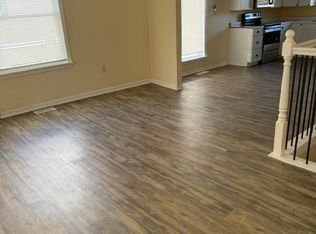 426 Doniphan St, Liberty, MO 64068