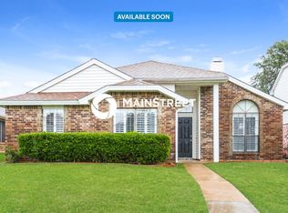 4304 Saugus Dr, Grand Prairie, TX 75052