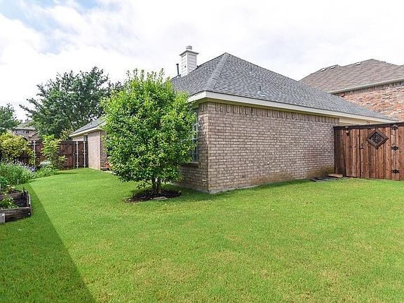 3rd image of 11630 Forestbrook Dr