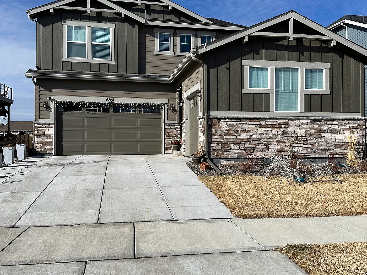 5 bed, 2.5 bath, 2620 sqft, $4,000 — Photo 3