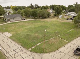 208 1st St, Alma, NE 68920