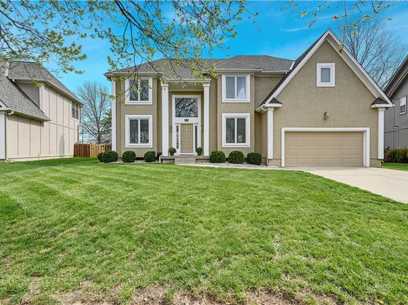 10468 W 131st St, Overland Park, KS 66213