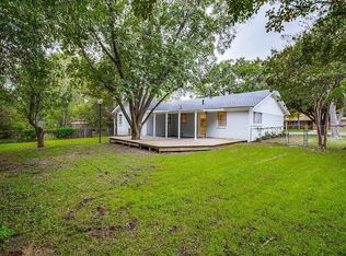 2009 Milam St, Fort Worth, TX 76112