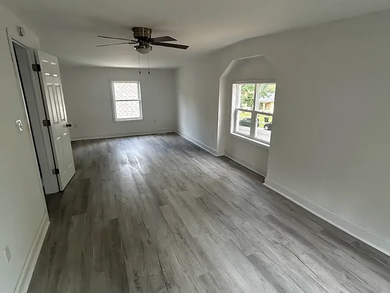 4230 Connecticut St — Photo 7