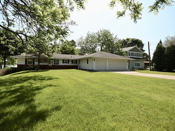2nd image of 2596 Edgerton St