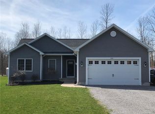 7081 Tonawanda Creek Rd, Lockport, NY 14094