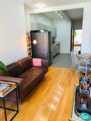 Rented by Francis Castoria LREB | media 2