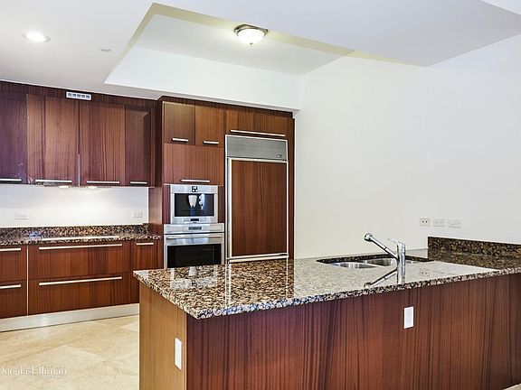 4th image of 16001 Collins Ave APT 1907