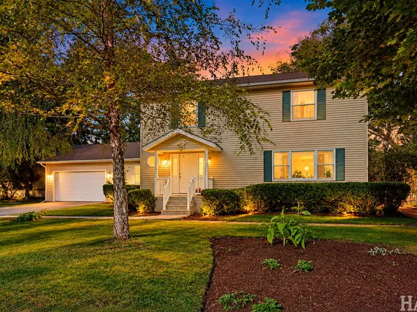 10066 W Paddock Ave, Beach Park, IL 60087